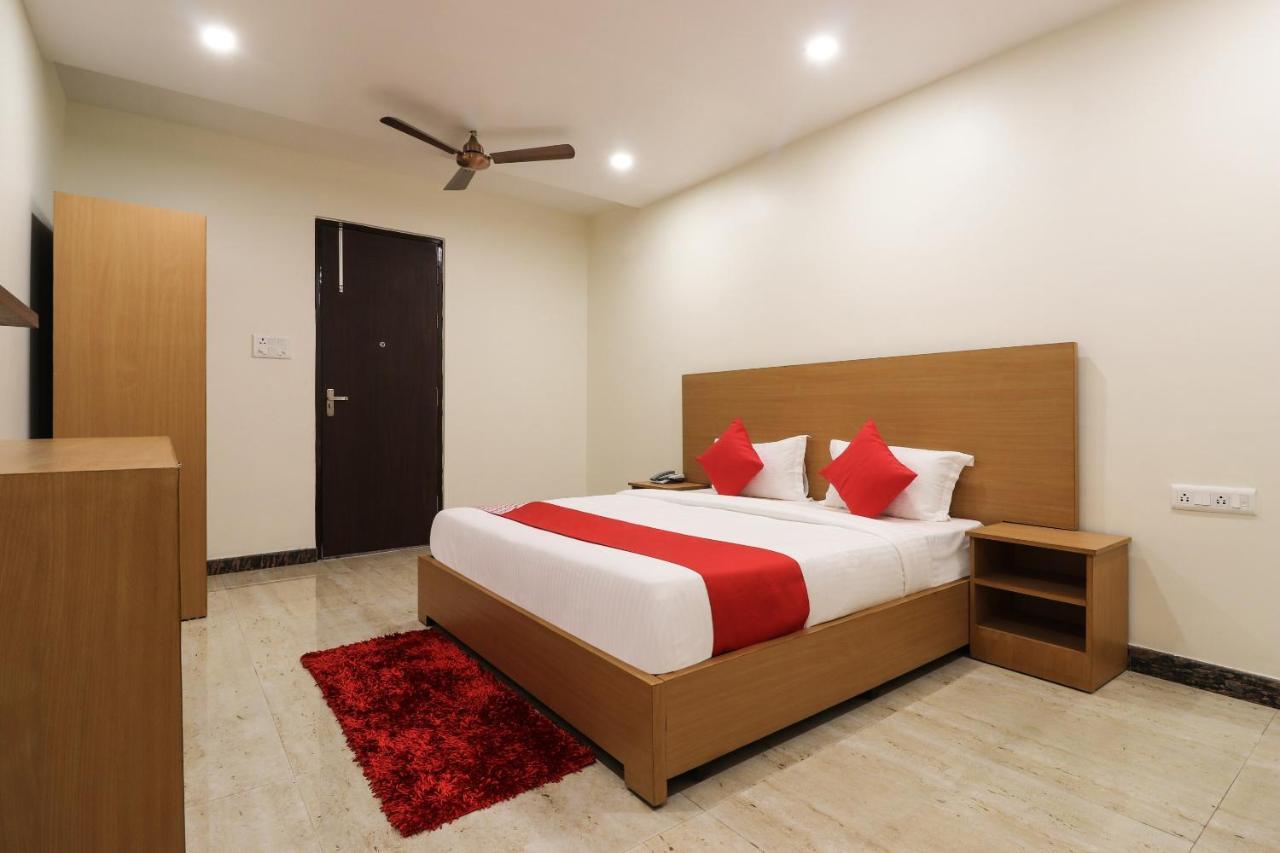 Oyo 61050 S S K Continental Hotel Juhi Bari Exterior photo