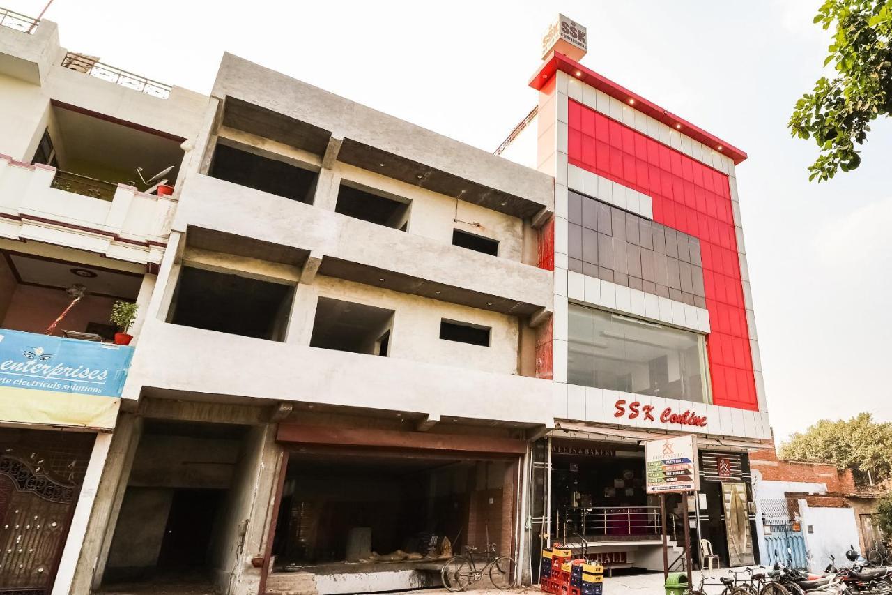 Oyo 61050 S S K Continental Hotel Juhi Bari Exterior photo